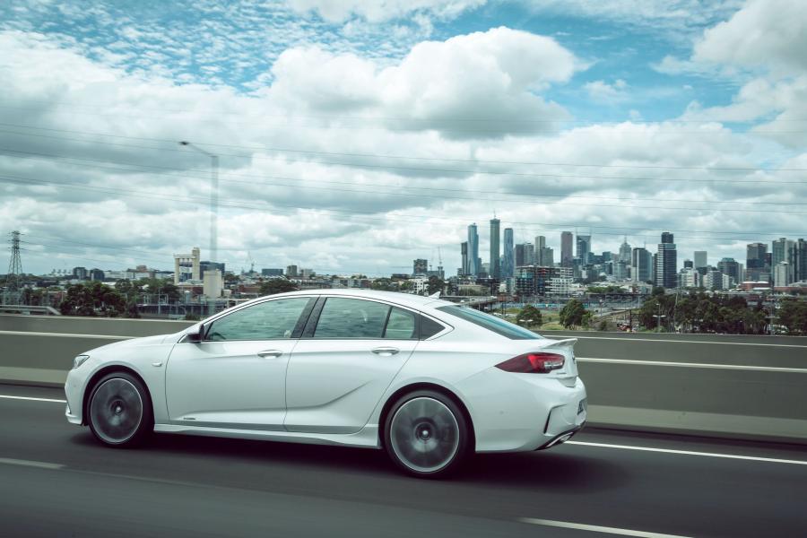  Holden Commodore VXR (ZB) 2018 года  (фото 11 из 42)
